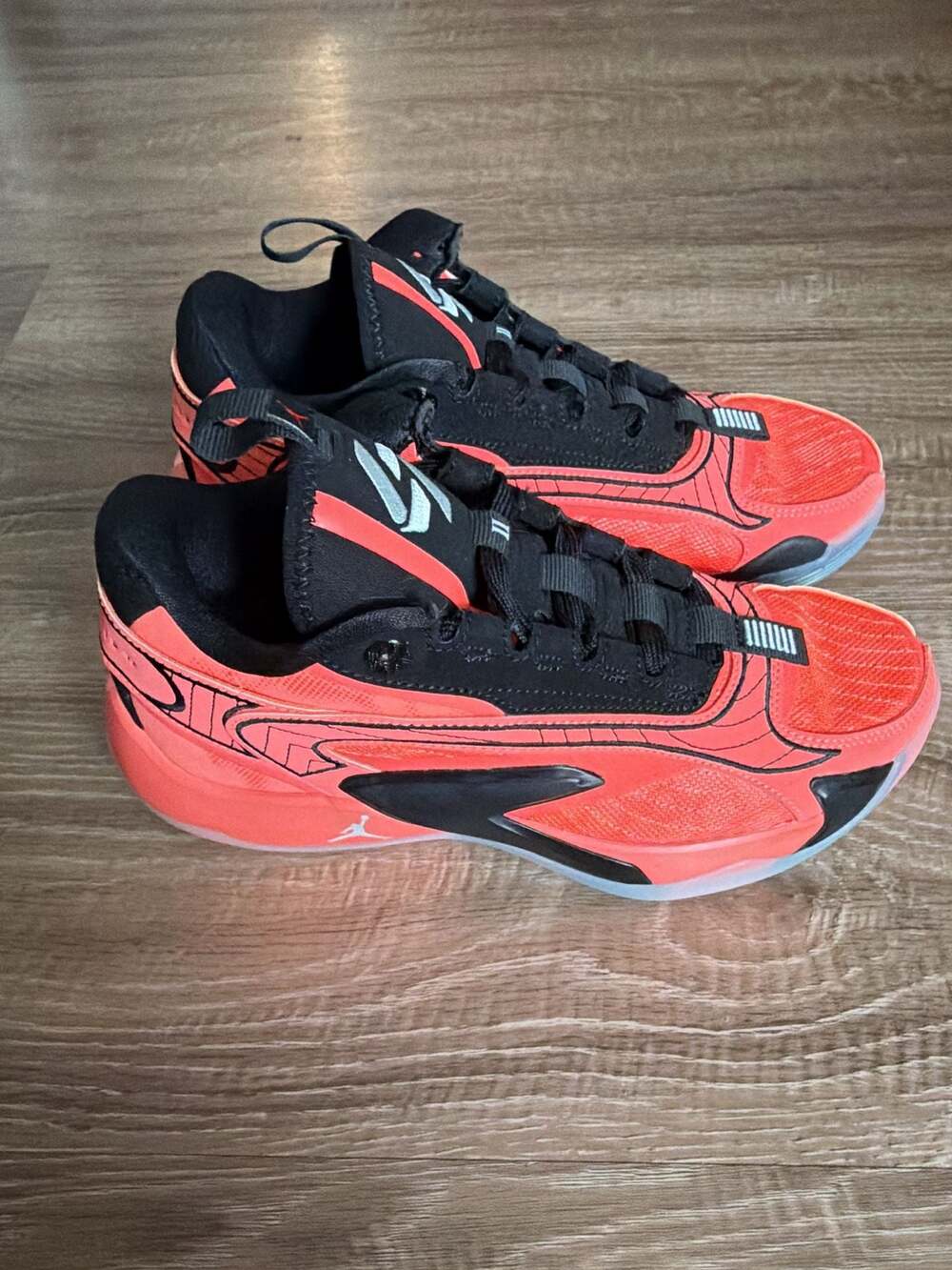 Jordan Luka Doncic 2 Bright Mango Black size 6 youth